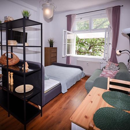 Central Urban Studio - Style Meets Comfort Bratislava Exterior foto