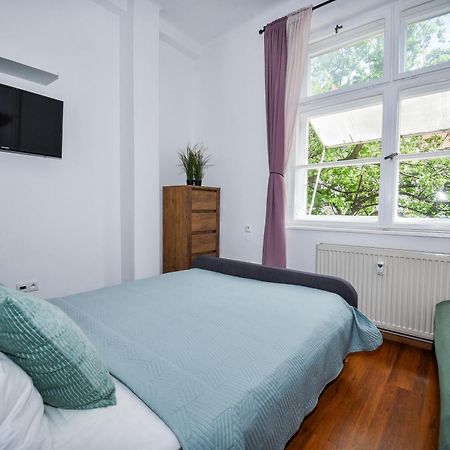 Central Urban Studio - Style Meets Comfort Bratislava Exterior foto