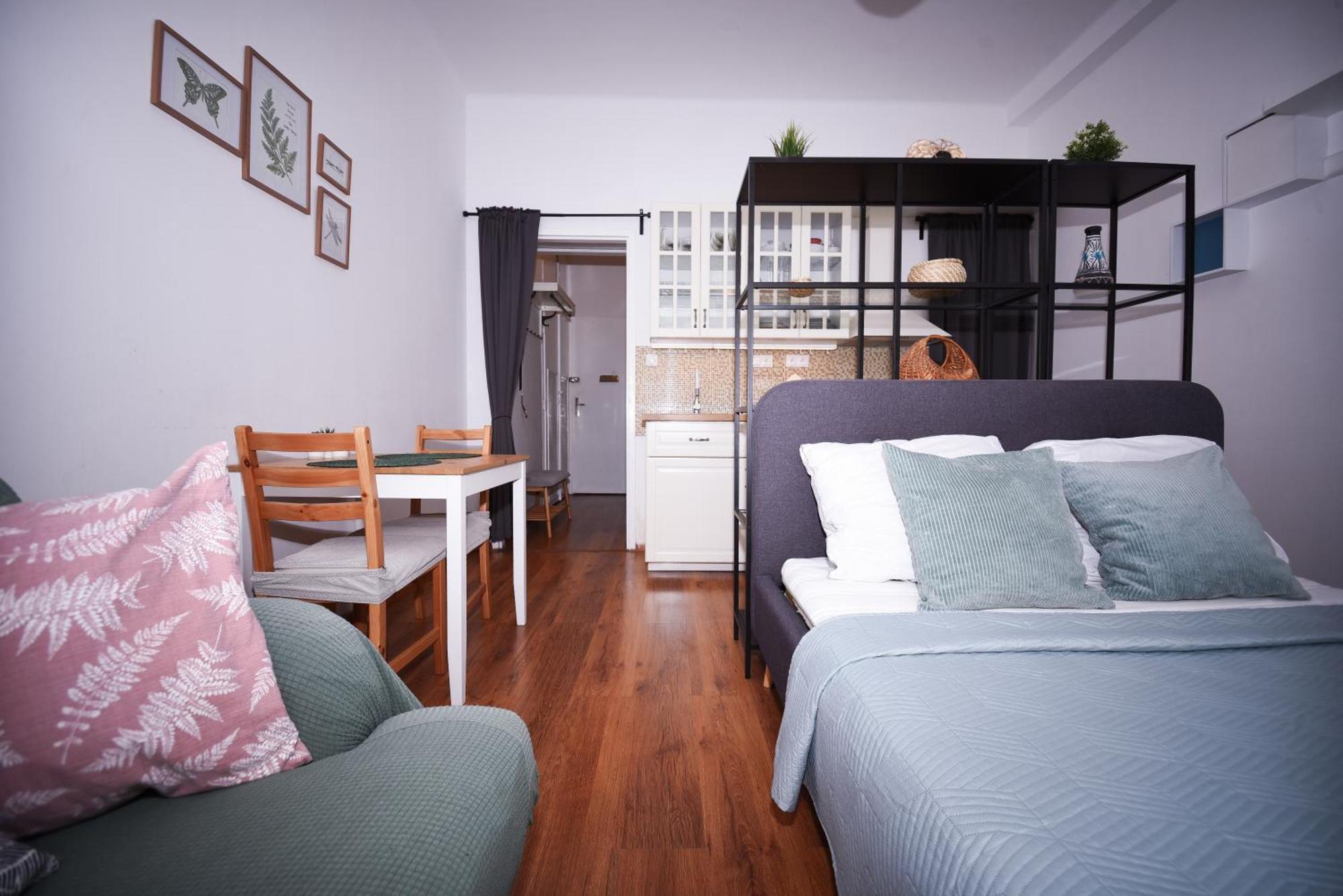 Central Urban Studio - Style Meets Comfort Bratislava Exterior foto