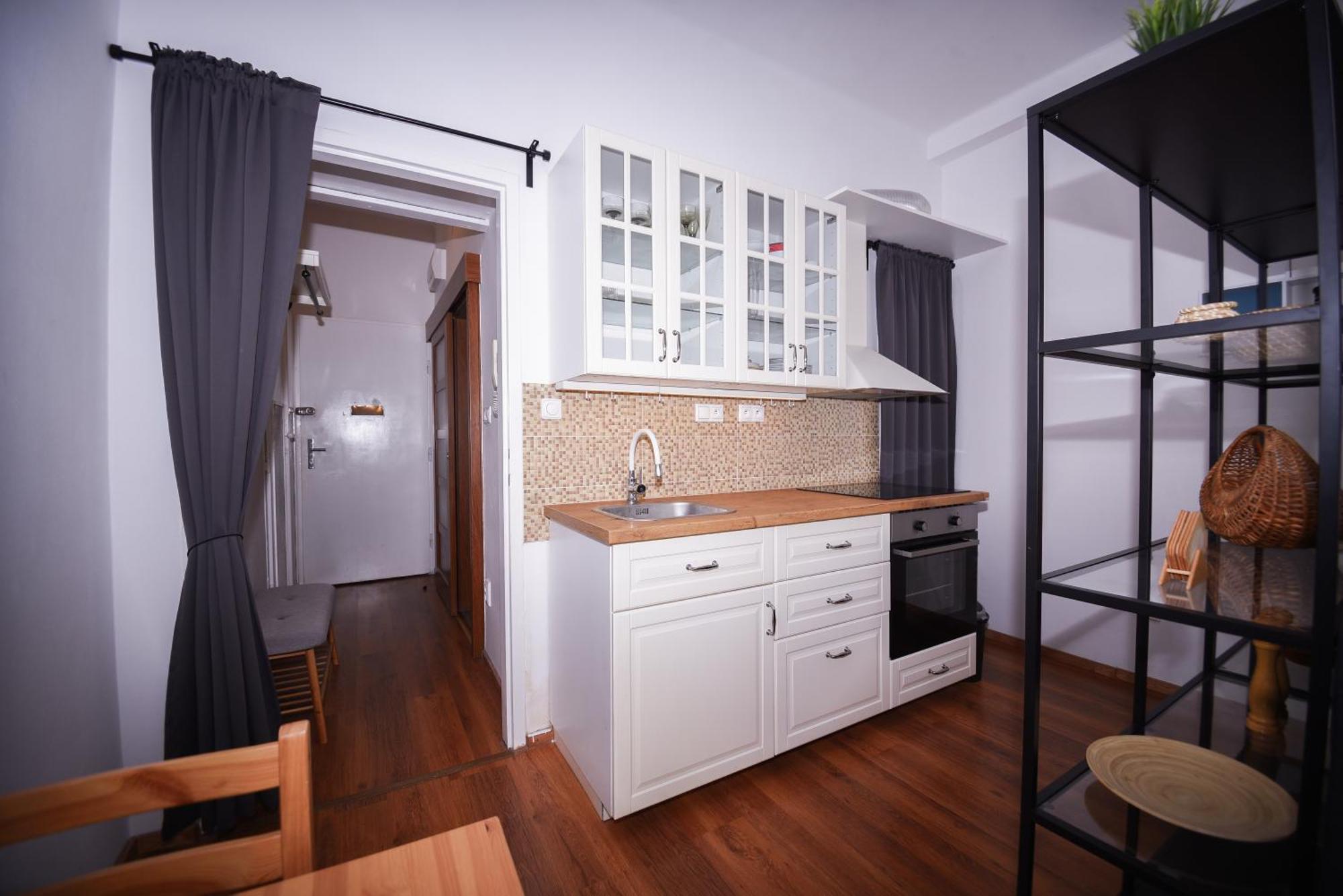 Central Urban Studio - Style Meets Comfort Bratislava Exterior foto