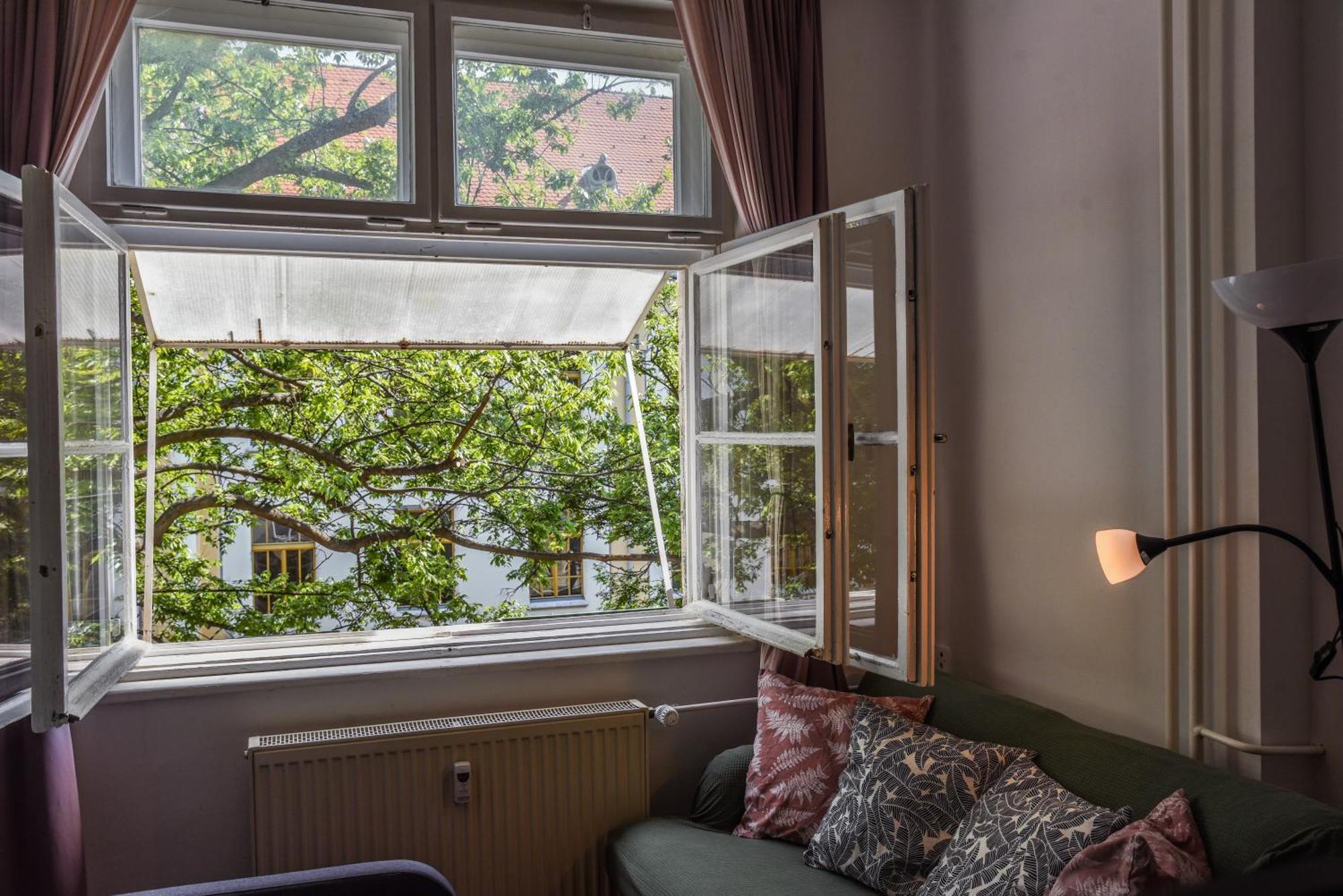 Central Urban Studio - Style Meets Comfort Bratislava Exterior foto